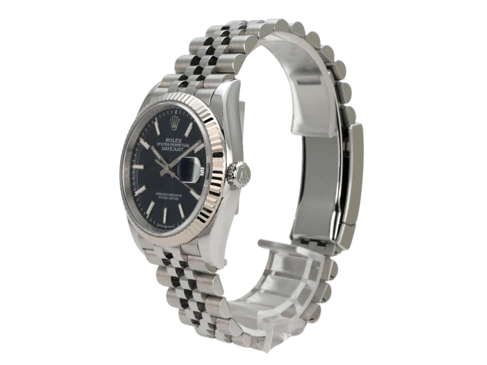 Rolex Datejust 36 aus Oystersteel und Weißgold mit blauem Zifferblatt und Jubile-Band, Automatik, 2021.