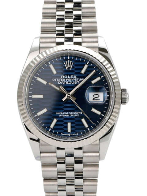 Rolex Datejust 36 Uhr aus Oystersteel mit blauem Riffelmuster Zifferblatt und Jubile-Band.
