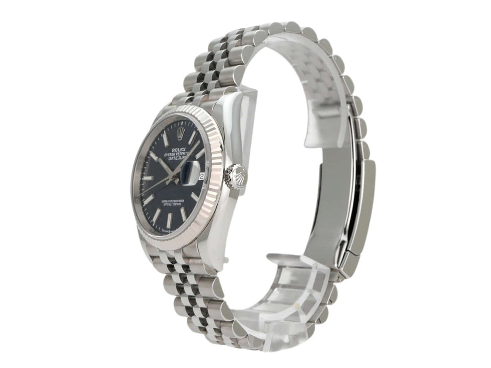 Rolex Datejust 36 in Edelstahl und Weißgold mit blauem Zifferblatt und Jubile-Band, Referenz 126234.