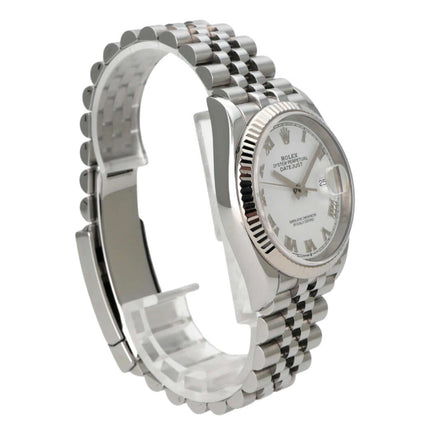 Rolex Datejust 36 Oystersteel Weißgold 126234 Weiß R Jubile mit Jubilé-Armband und weißem Zifferblatt.