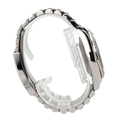 Rolex Datejust 36 Weißgold Diamant 126284RBR Blau Diamant Jubile-Band seitliche Ansicht der Uhr