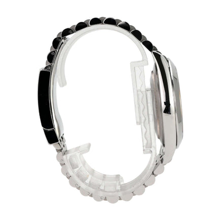 Seitenansicht der Rolex Datejust 41 Edelstahl 126300 mit Jubile Edelstahlband und Faltschließe.