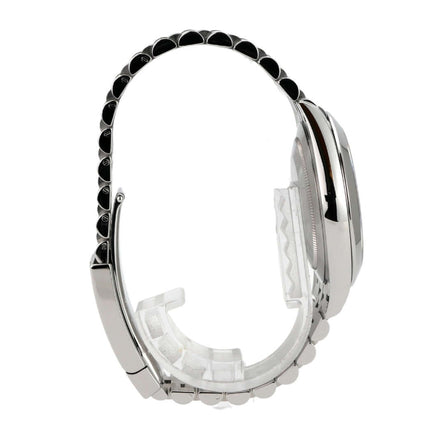 Seitenansicht der Rolex Datejust 41 Edelstahl 126300 mit Jubile-Band, polierter Edelstahl-Gehäuse.