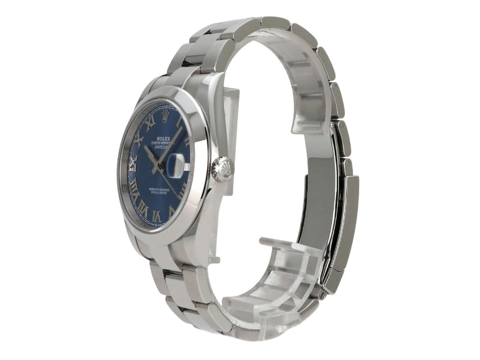 Rolex Datejust 41 Ref. 126300 in Edelstahl mit blauem Zifferblatt und römischen Ziffern, seitliche Ansicht.