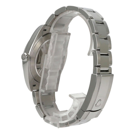 Rolex Datejust 41 Uhr mit Oystersteel-Armband, polierter und satiniert, auf einem weißen Hintergrund.