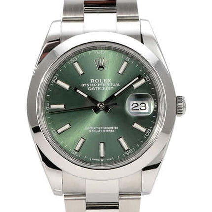 Rolex Datejust 41 Edelstahl 126300 Mintgrün mit mintgrünem Zifferblatt und poliertem Edelstahlband.