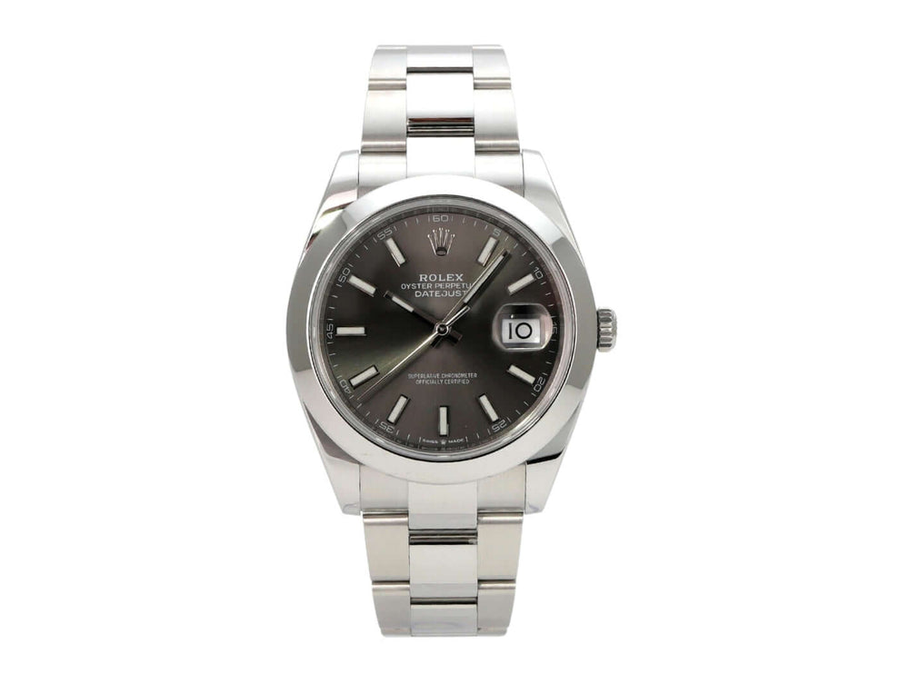 Rolex Datejust 41 Edelstahl 126300 Rhodium mit rhodiumfarbenem Zifferblatt und polierter Edelstahl-Lünette.
