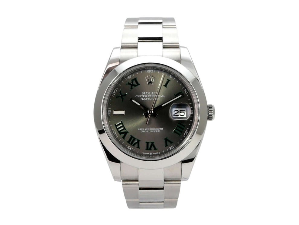 Rolex Datejust 41 Edelstahl 126300 Rhodium Römisch auf einem silbernen Armband mit römischen Ziffern und Datumsanzeige.