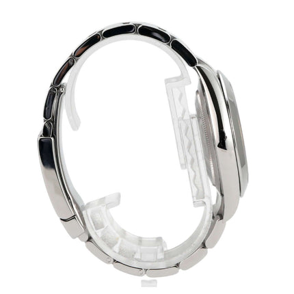 Rolex Datejust 41 Edelstahl 126300 Schwarz, Ansicht von der Seite, poliertes und satiniertes Oyster-Band.