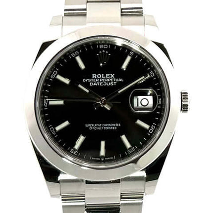 Rolex Datejust 41 Edelstahl 126300 Schwarz, polierte Edelstahl Lünette, schwarzes Zifferblatt, Oyster Edelstahlband mit Faltschließe.