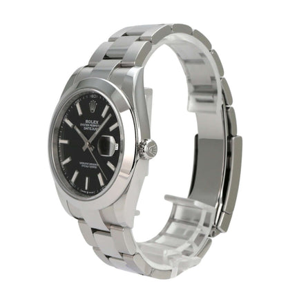 Rolex Datejust 41 Edelstahl 126300 Schwarz mit schwarzem Zifferblatt und Oyster-Band in Edelstahl.