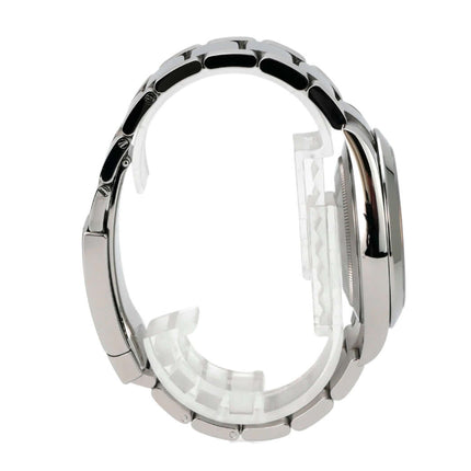 Seitenansicht der Rolex Datejust 41 Edelstahl 126300 Schwarz mit poliertem und satiniertem Edelstahlband.