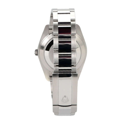 Rolex Datejust 41 Edelstahl 126300 im Profil, Oyster-Band mit polierter und satinierter Oberfläche.