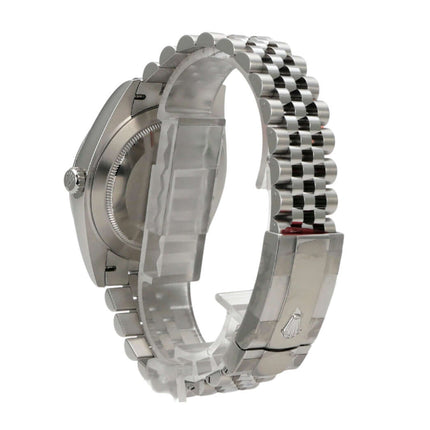 Rolex Datejust 41 Edelstahl 126300 Schwarz Jubile-Band, detailansicht des Jubile-Edelstahlbands und Gehäuses.