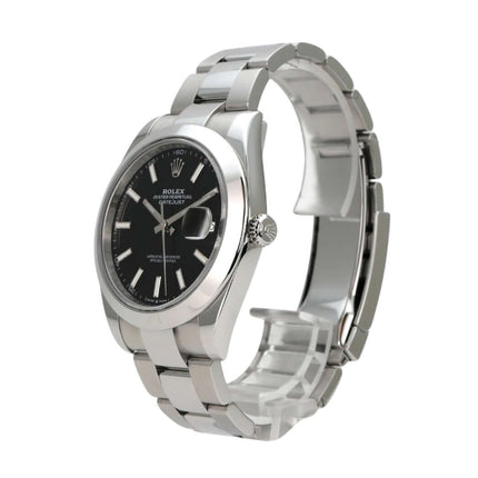 Rolex Datejust 41 Edelstahl 126300 Schwarz Oyster-Band seitliche Ansicht der Uhr mit schwarzem Zifferblatt.