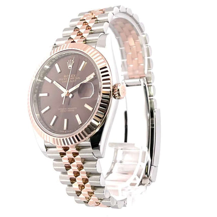 Rolex Datejust 41 Edelstahl Everose-Gold Ref. 126331 mit Choco Zifferblatt und Jubile-Band aus Edelstahl und 18 kt Everose-Gold.