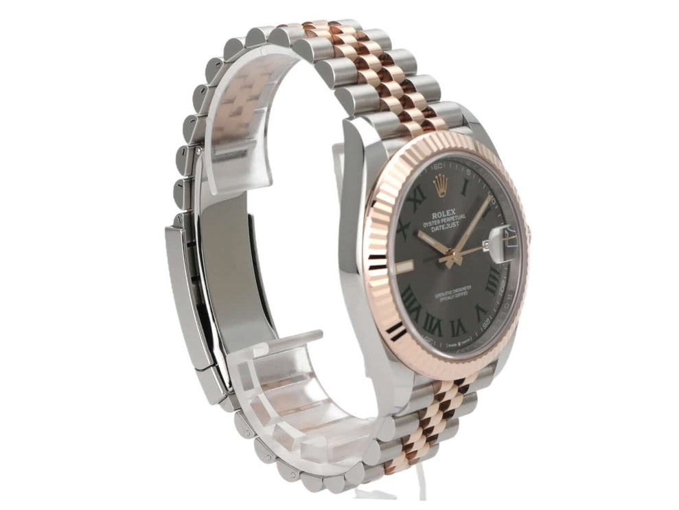 Rolex Datejust 41 Edelstahl Everose-Gold 126331 Slate Römisch Jubile-Band seitliche Ansicht der Uhr mit Schalenglocken.