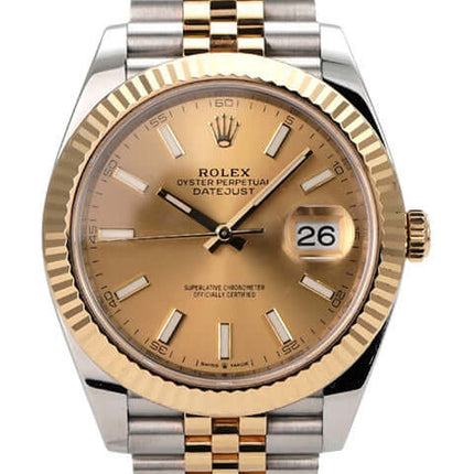 Rolex Datejust 41 Edelstahl Gelbgold 126333 Champagner Jubile-Band mit Champagner Zifferblatt und Jubile-Armband.