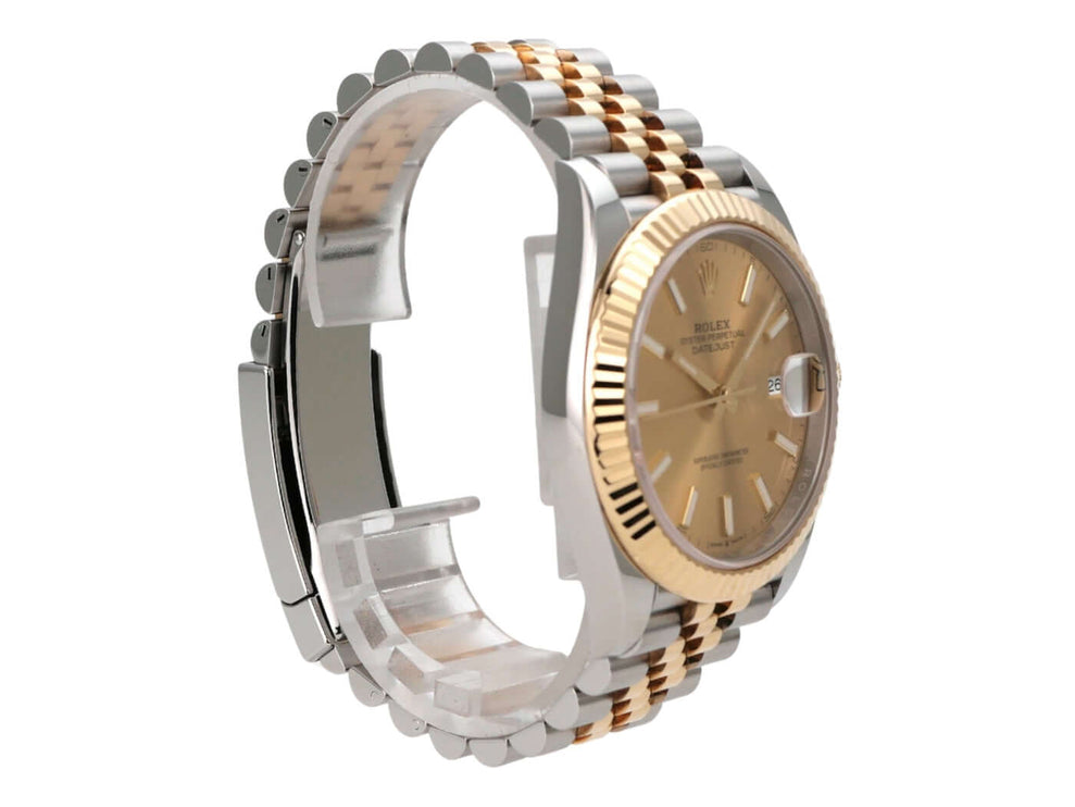 Rolex Datejust 41 Edelstahl Gelbgold 126333 Champagner Jubile-Band Uhr mit Jubilé-Armband und champagnerfarbenem Zifferblatt.