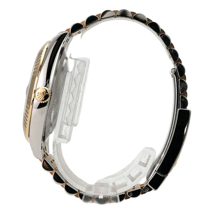Rolex Datejust 41 Edelstahl Gelbgold 126333 Champagner Jubile-Band Uhr seitliche Ansicht mit Jubile Armband.