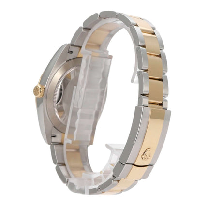 Rolex Datejust 41 Edelstahl Gelbgold 126333 von der Seite, mit poliertem und satiniertem Armband.