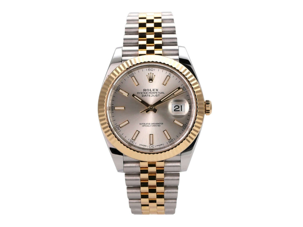 Rolex Datejust 41 Edelstahl Gelbgold 126333 Silber Jubile-Band mit silberfarbenem Zifferblatt und Jubile-Armband.