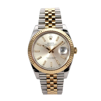 Rolex Datejust 41 Edelstahl Gelbgold 126333 Silber Jubile-Band mit silbernem Zifferblatt und 18 kt Gelbgold Lünette.