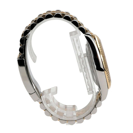 Rolex Datejust 41 Edelstahl Gelbgold 126333 Silber Jubile-Band seitliche Ansicht des Armbands und Gehäuses.