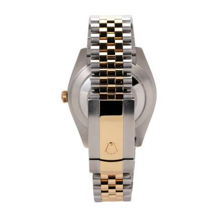 Rolex Datejust 41 Edelstahl Gelbgold 126333 Silber Jubile-Band detailansicht mit Jubilee-Armband und Faltschließe.