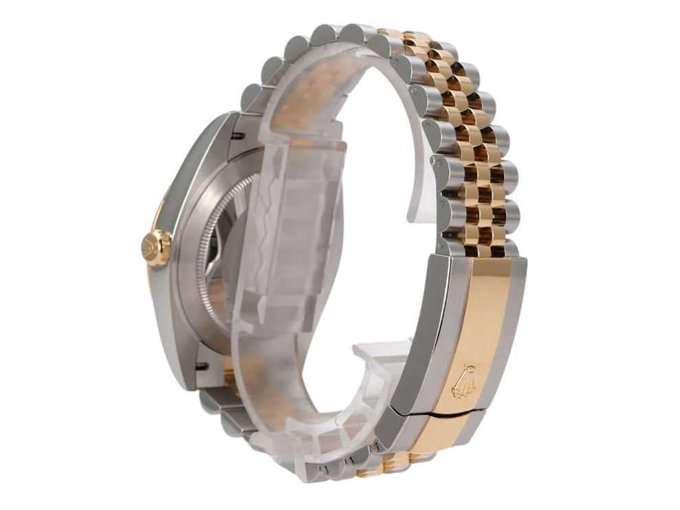 Detailansicht des Rolex Datejust 41 Edelstahl Gelbgold 126333 Slate Jubile-Band mit polierter Faltschließe.