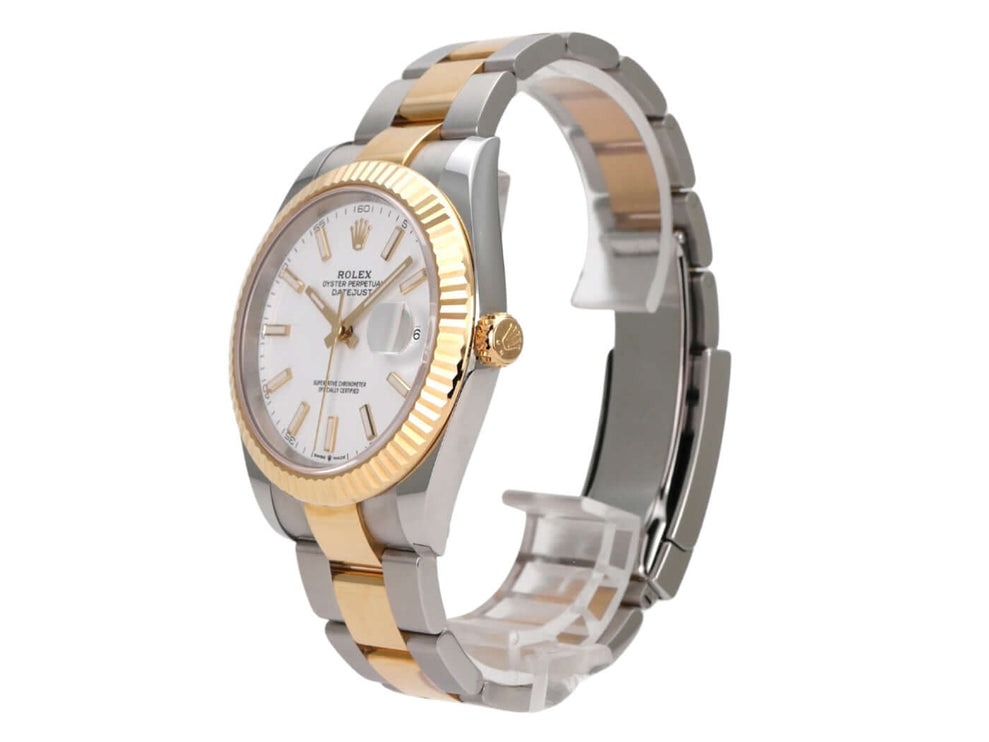 Rolex Datejust 41 Edelstahl Gelbgold 126333 Weiß, polierte Uhren aus Edelstahl und Gelbgold mit weißem Zifferblatt.