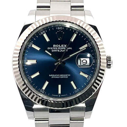 Rolex Datejust 41 Edelstahl Weißgold 126334 Blau 2022 mit blauem Zifferblatt, 41 mm Gehäuse, Edelstahl-Oysterband, 18 kt Weißgold Lünette.