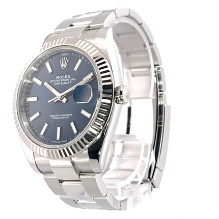 Rolex Datejust 41 Edelstahl Weißgold 126334 Blau mit blauem Zifferblatt aus poliertem und satiniertem Edelstahl, 18kt Weißgold Lünette