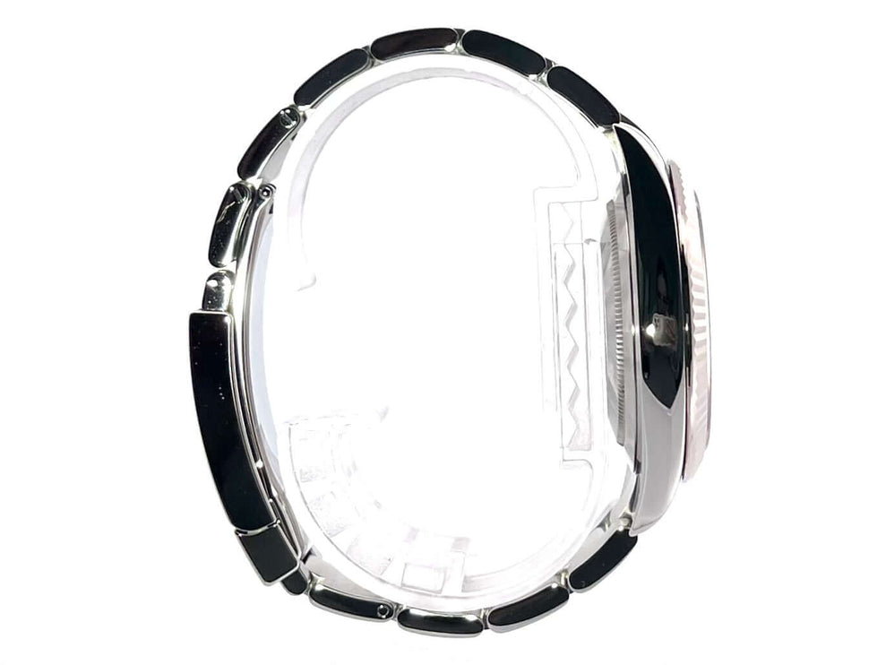 Rolex Datejust 41 Edelstahl Weißgold 126334 Blau Seitenansicht des Oyster Edelstahlbands und Gehäuses mit Faltschließe aus 2022.