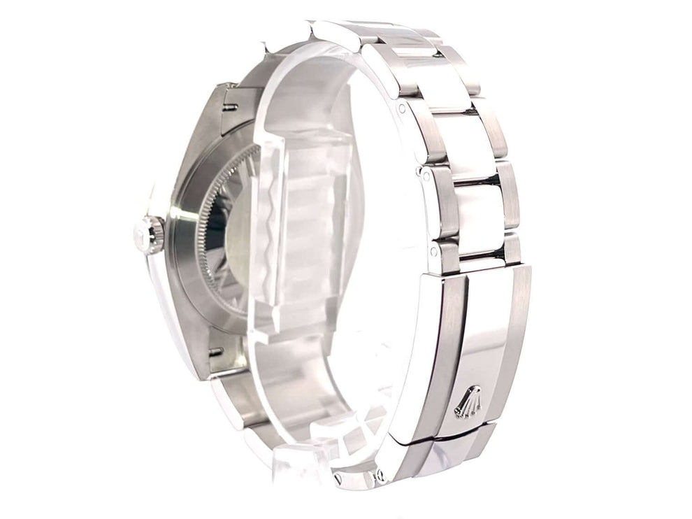 Rückansicht der Rolex Datejust 41 Edelstahl Weißgold 126334 Blau mit poliertem und satiniertem Oyster Edelstahlband und Faltschließe.