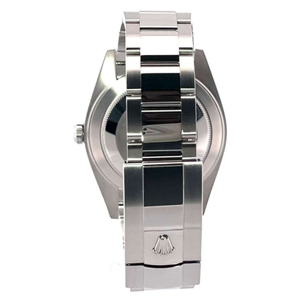 Rückansicht der Rolex Datejust 41 Edelstahl Weißgold 126334 Blau mit poliertem und satiniertem Oyster Edelstahlband und Faltschließe.