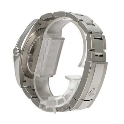 Rolex Datejust 41 Edelstahl Weißgold 126334, seitliche Ansicht mit Faltschließe und poliertem Armband.