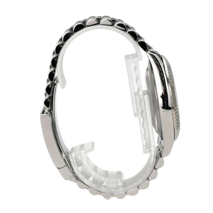 Rolex Datejust 41 Edelstahl Weißgold 126334 Blau Dia Jubile-Band seitlicher Blick auf Edelstahlarmband und Gehäuse.