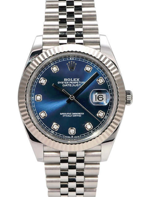 Rolex Datejust 41 Edelstahl Weißgold 126334 Blau Dia Jubile-Band mit blauem Zifferblatt und Diamantindizes.