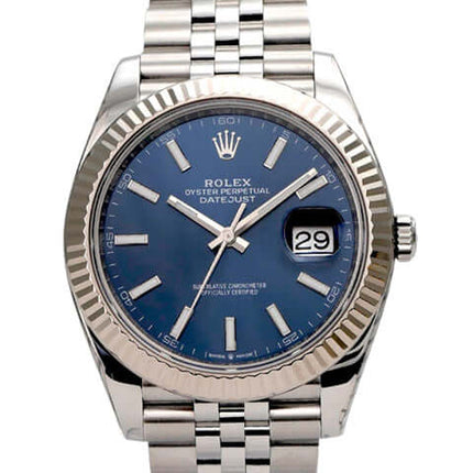 Rolex Datejust 41 in Edelstahl und Weißgold mit blauem Zifferblatt und Jubile-Band, Referenz 126334.