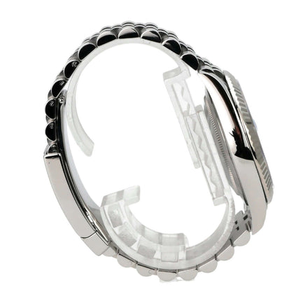 Rolex Datejust 41 Edelstahl Weißgold 126334 Blau Jubile-Band seitliche Ansicht des Armbands und Gehäuses.