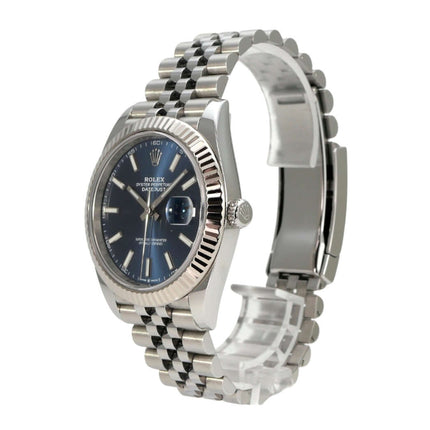 Rolex Datejust 41 Edelstahl Weißgold 126334 Blau Jubile-Band Seiteansicht der Uhr