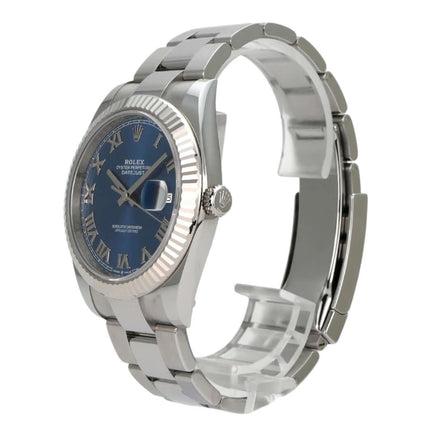 Rolex Datejust 41 Edelstahl Weißgold 126334 Blau Römisch seitliche Ansicht mit Edelstahlband und blauem Zifferblatt.