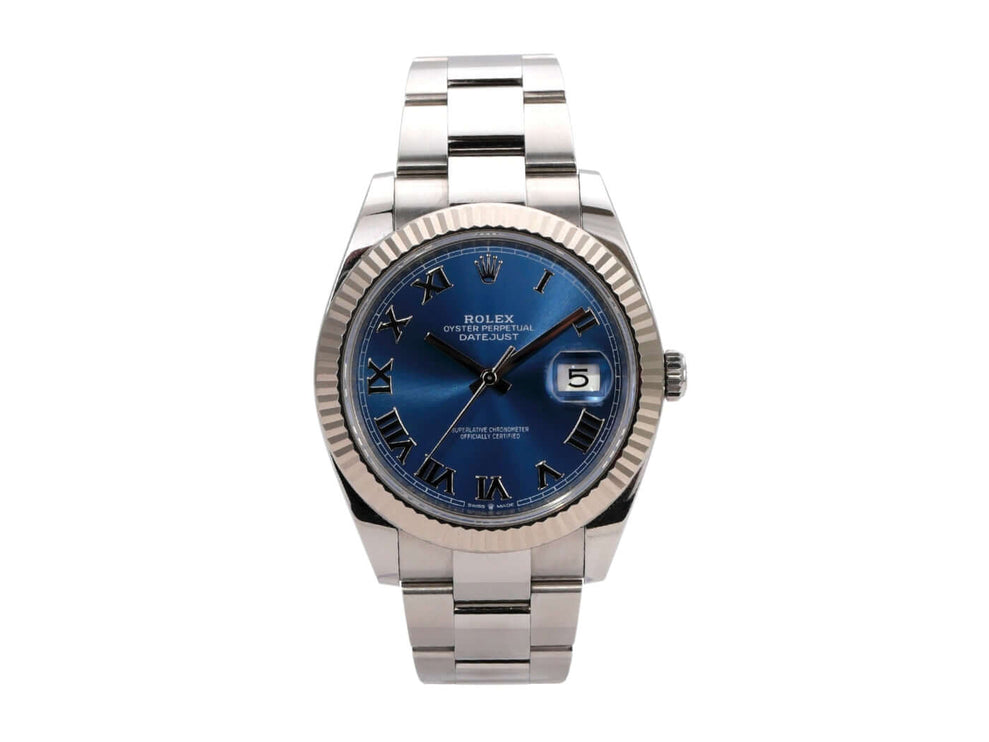 Rolex Datejust 41 Edelstahl Weißgold 126334 Blau Römisch mit blauem Zifferblatt und römischen Ziffern.