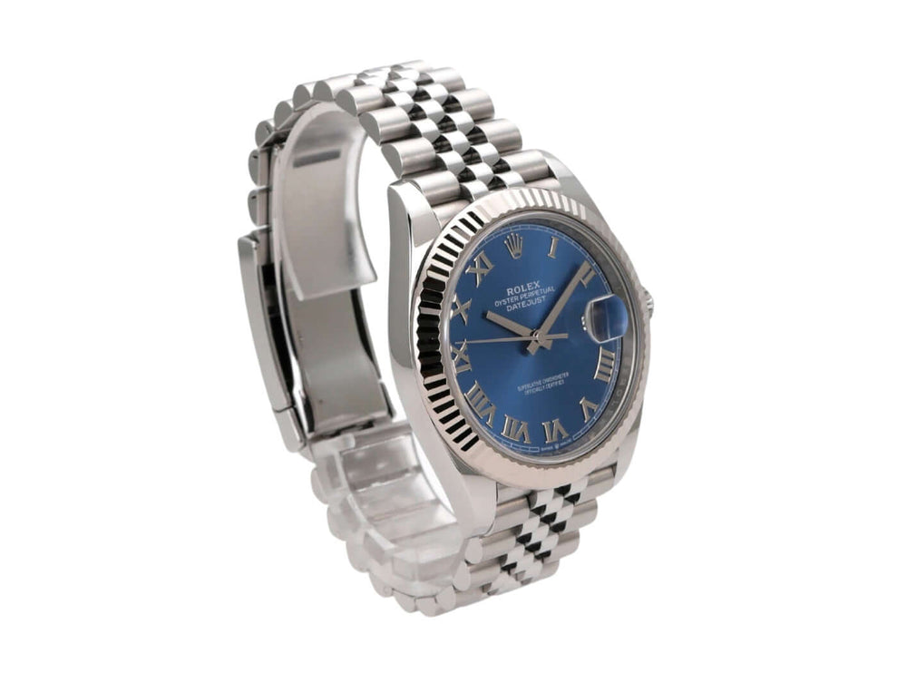 Rolex Datejust 41 Oystersteel Weißgold 126334 Blau Römisch Jubile-Band mit blauem Zifferblatt und Jubilé-Armband.