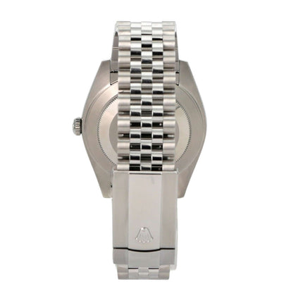 Detailansicht des Rolex Datejust 41 Oystersteel Weißgold 126334 mit Jubile-Band und Edelstahl-Gehäuse