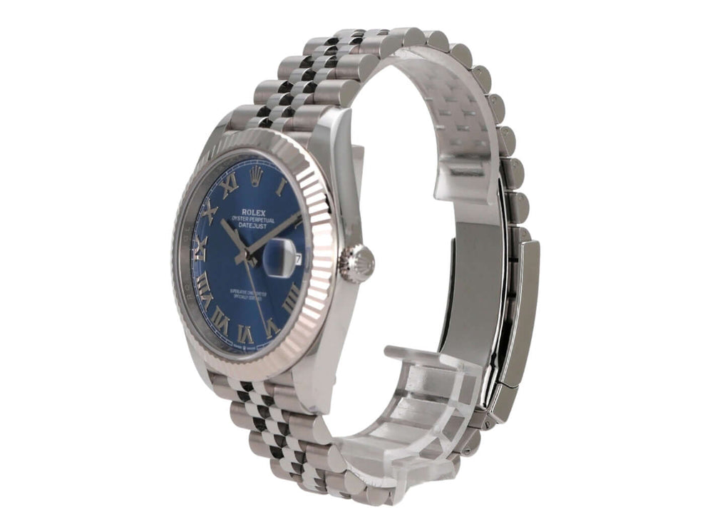 Rolex Datejust 41 Oystersteel Weißgold 126334 Blau Römisch Jubile-Band seitliche Ansicht der Uhr mit blauem Zifferblatt