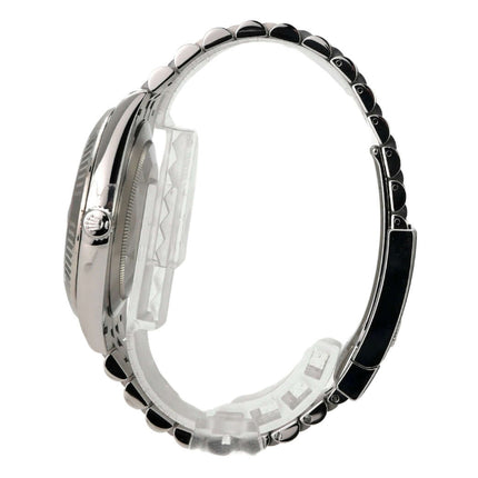 Rolex Datejust 41 Oystersteel Weißgold 126334 Blau Römisch Jubile-Band seitliche Ansicht des Armbanduhr-Designs