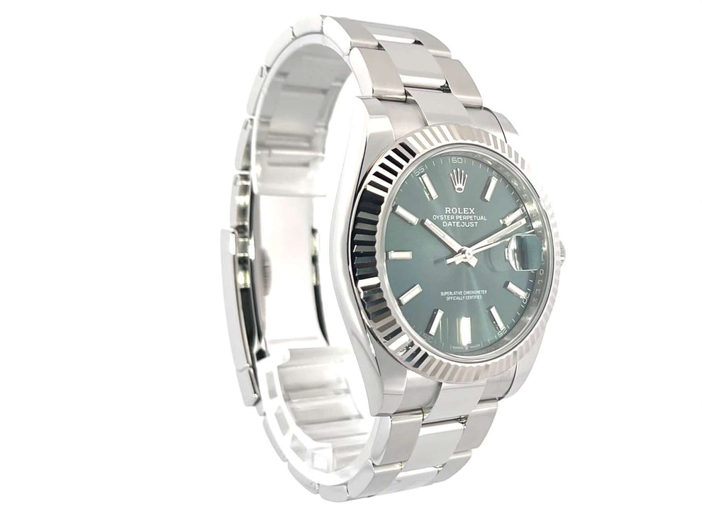 Rolex Datejust 41 Edelstahl Weißgold 126334 mit mintgrünem Zifferblatt, 41 mm Gehäuse und Oyster-Armband aus Edelstahl, Leuchtzeiger und Datumsanzeige.