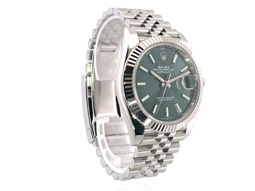 Rolex Datejust 41 Edelstahl Weißgold 126334, Minzgrünes Zifferblatt, Jubile-Band, poliertes und satiniertes Edelstahlgehäuse und -armband.